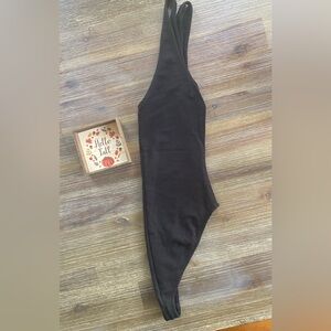 💞Black V-Neck Bodysuit 💞
